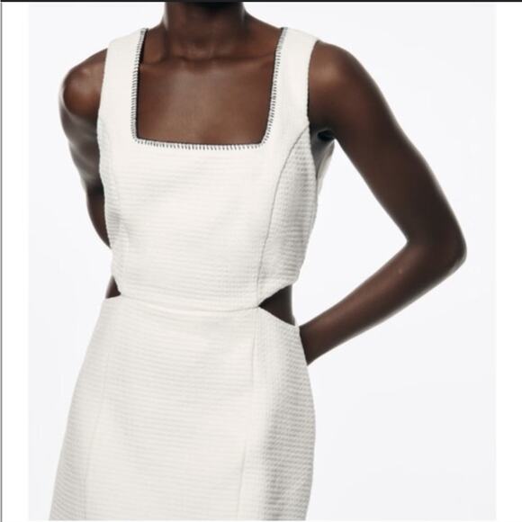 Zara White Tweed Cut Out Mini Dress with Contrast Stitching Cotton Blend Large - Picture 3 of 9